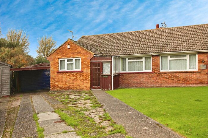 2 Bedroom Semi-Detached Bungalow For Sale In Edmund Street, Wingham, Canterbury, CT3