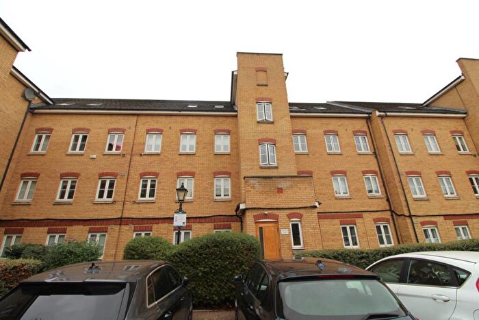 2 Bedroom Flat To Rent In Nyall Court, Kidman Close, Gidea Park, Romford, Essex, RM2