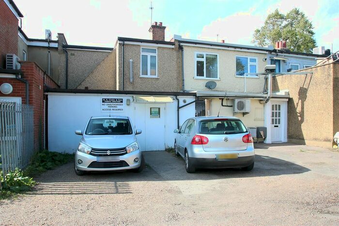 2 Bedroom Maisonette To Rent In High Street, Abbots Langley, WD5