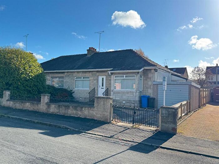 2 Bedroom Semi-Detached Bungalow For Sale In Clydeford Drive, Uddingston, Glasgow, G71