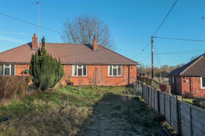 2 Bedroom Semi-Detached Bungalow For Sale In Gravel Close, Brown Candover, Alresford, SO24