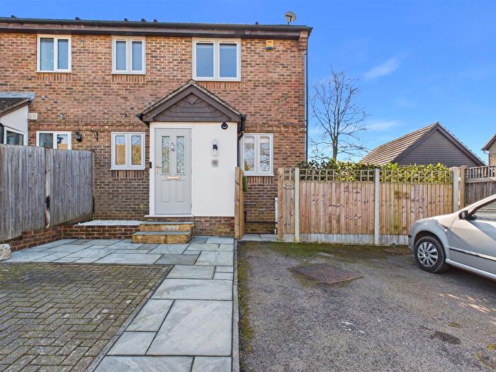 1 Bedroom End Terrace House For Sale In Rowley Court, Caterham, CR3