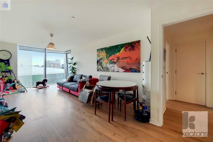 1 Bedroom Flat To Rent In Dancers Way, London, SE8