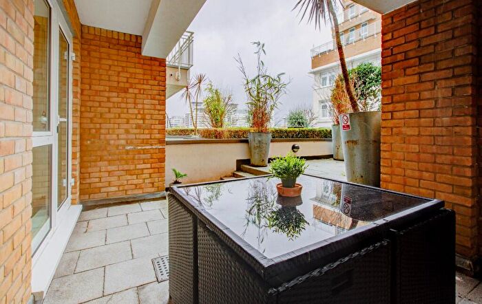 1 Bedroom Serviced Apartments To Rent In Lombard Road, London, SW11