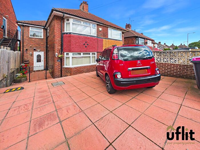 4 Bedroom Semi Detached House For Sale In Brinsworth Lane, Rotherham, S60