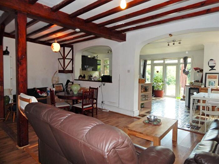 4 Bedroom Terraced House To Rent In Cobham Road, Wood Green, London, N22