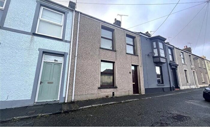 3 Bedroom House To Rent In Pembroke, SA71