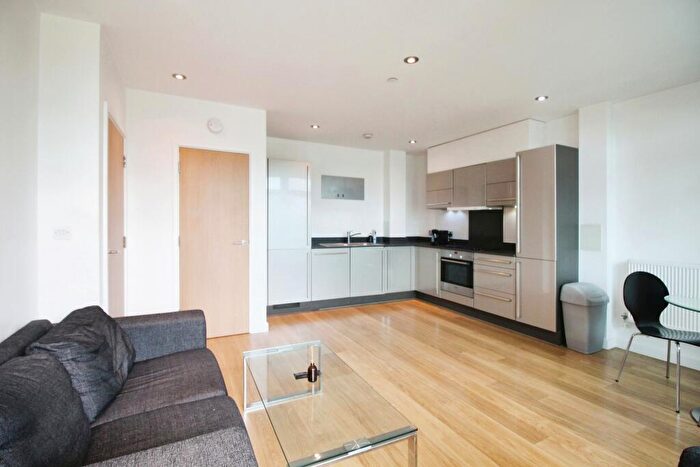 1 Bedroom Apartment To Rent In Iona Tower Ross Way Limehouse, E14