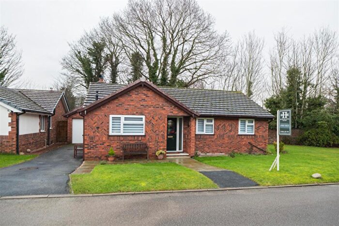 2 Bedroom Bungalow For Sale In Beechfield Gardens, Hartford, Northwich, CW8