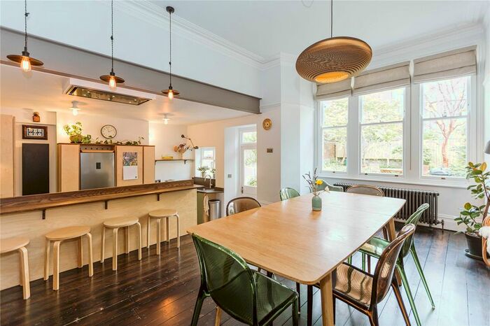 6 Bedroom Terraced House To Rent In Hartington Park, Redland, Bristol, BS6