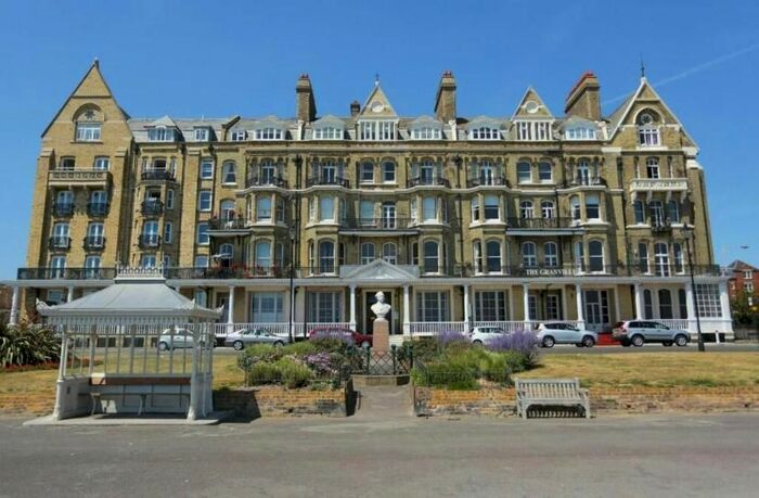 2 Bedroom Flat To Rent In Apartment, Granville House, Victoria Parade, Ramsgate, CT11