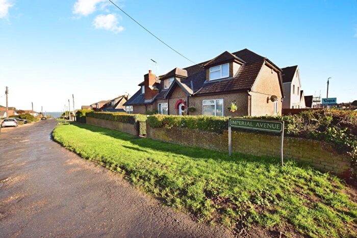 4 Bedroom Detached Bungalow For Sale In Imperial Avenue, Minster-on-sea, Sheerness, ME12