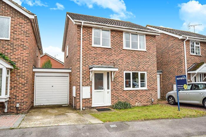 3 Bedroom Detached House To Rent In Felixstowe Close, Lower Earley, Reading, RG6