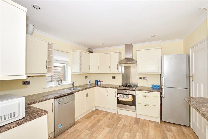 3 Bedroom Semi Detached Bungalow For Sale In Highlands Avenue, Horsham, West Sussex, RH13