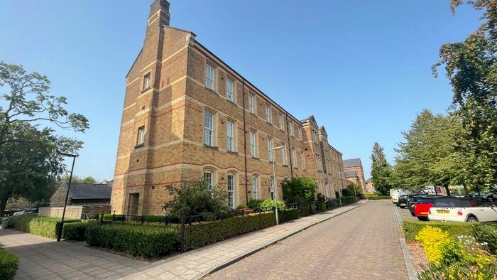 3 Bedroom End Of Terrace House To Rent In Brigade Place, Caterham, CR3