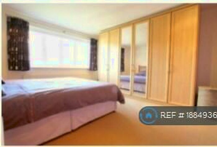 4 Bedroom Detached House To Rent In Harwood Close, Welwyn, AL6