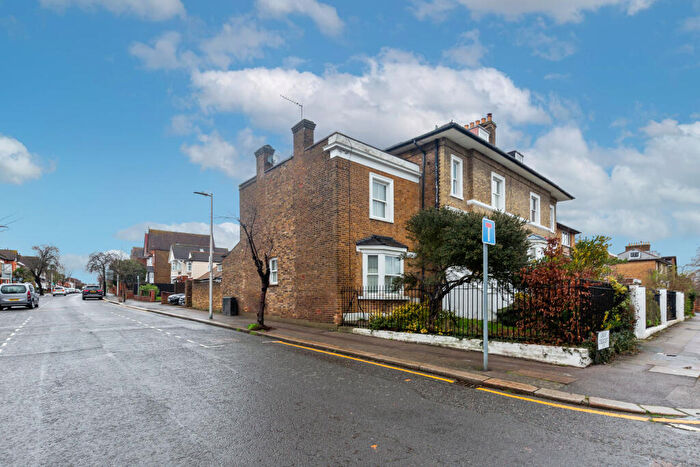 2 Bedroom End Of Terrace House For Sale In Grove Hill, South Woodford, London, E18