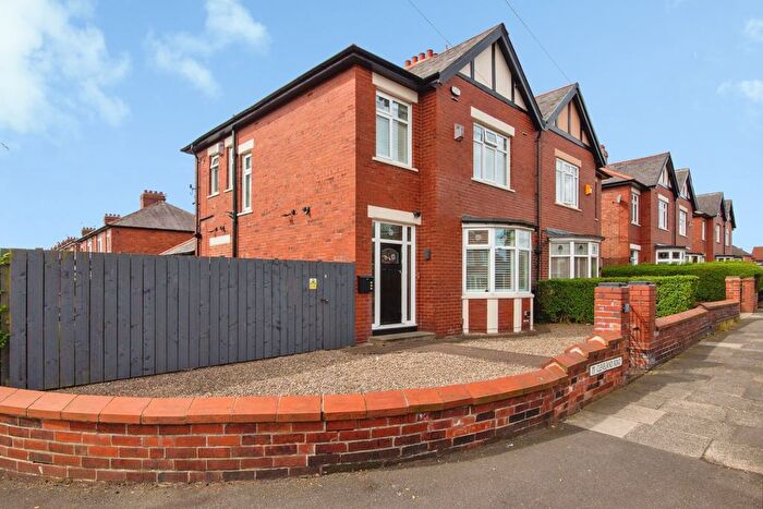 3 Bedroom Semi-Detached House For Sale In Cleveland Road, North Shields, NE29