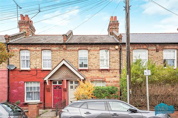 2 Bedroom Terraced House For Sale In Morley Avenue, London, N22