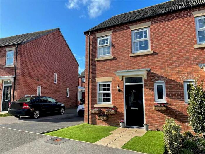 2 Bedroom House For Sale In Windmill Drive, Mill Meadows, Filey, YO14