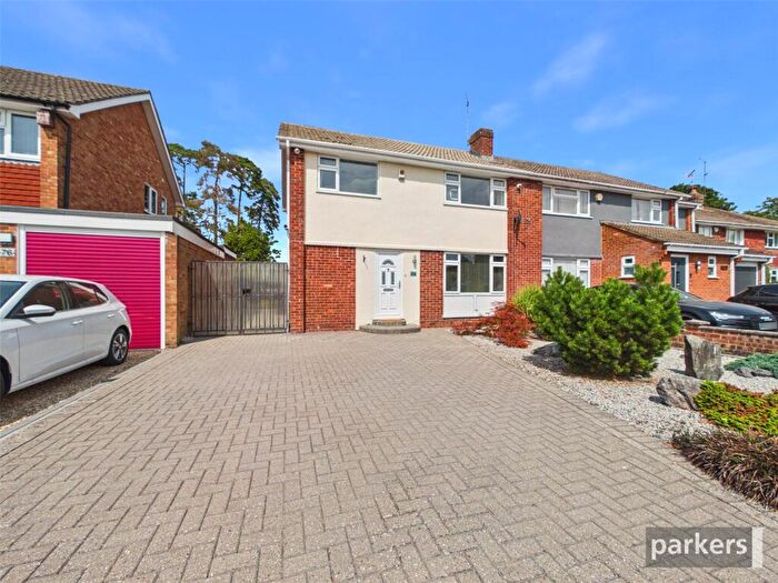4 Bedroom Semi-Detached House For Sale In Antrim Road, Woodley, Reading, Berkshire, RG5