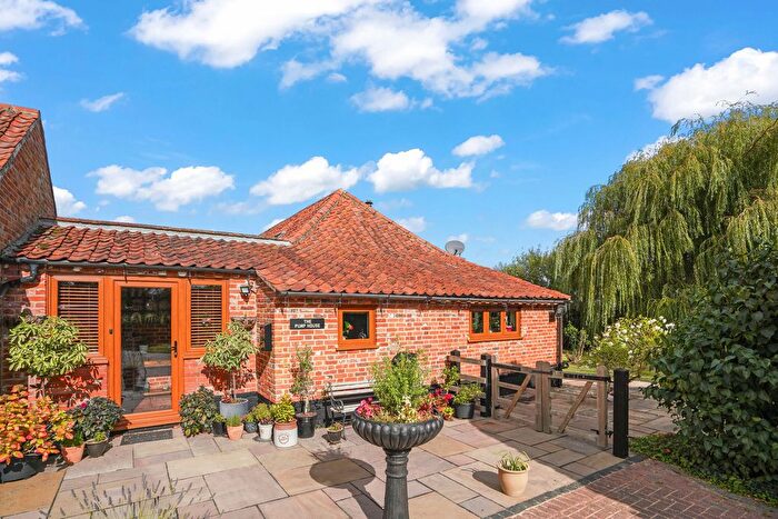3 Bedroom Barn Conversion For Sale In Viewpoint, Beccles, NR34