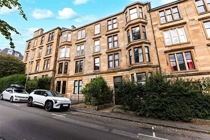 2 Bedroom Flat For Sale In Glasgow Street, Hillhead, Glasgow, G12