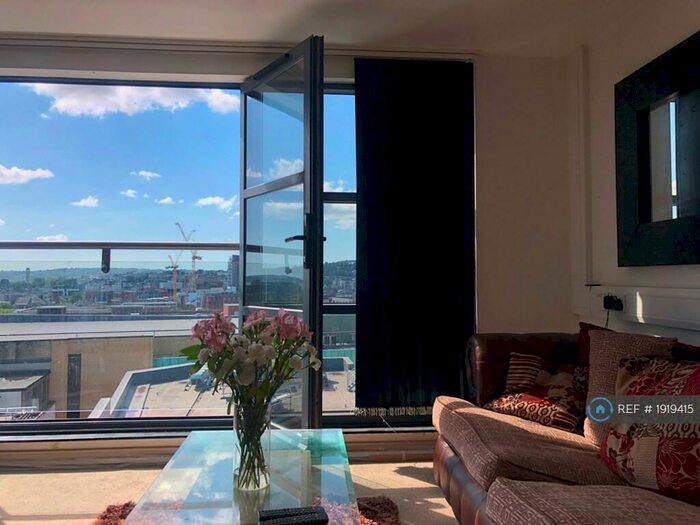 2 Bedroom Penthouse To Rent In Castle Buildings, Swansea, SA1