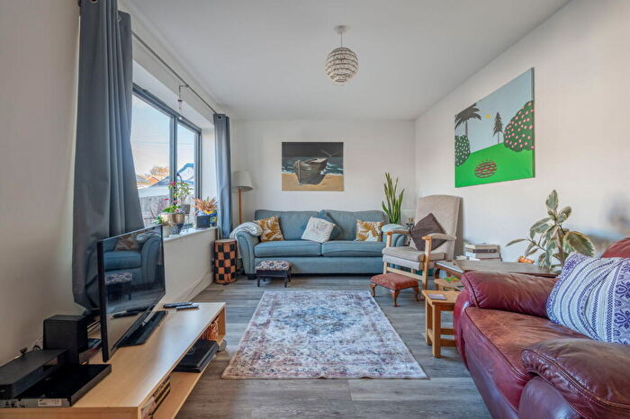 4 Bedroom Detached House For Sale In Woodland Road, Nailsea, BS48