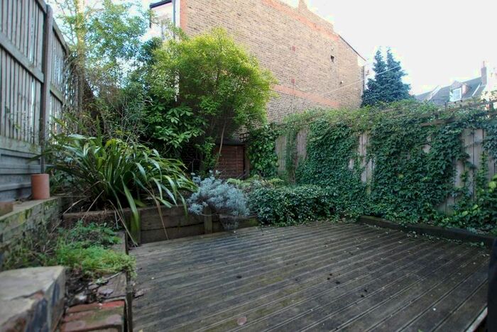 1 Bedroom Flat To Rent In Horsell Road, London, N5