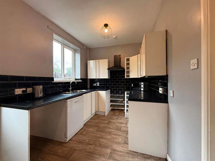 2 Bedroom Terraced House To Rent In Scalby Grove, Hull, HU5