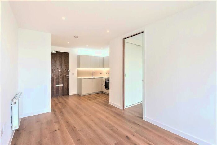 1 Bedroom Flat To Rent In Ottley Drive, Kidbrooke, London, SE3