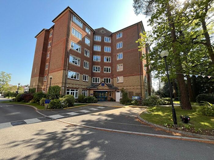 2 Bedroom Flat For Sale In Lindsay Road, Westbourne, BH13