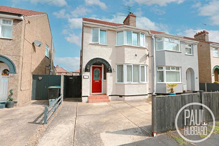 3 Bedroom Semi-Detached House For Sale In Waveney Crescent, Lowestoft, NR33