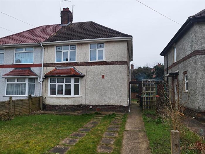 3 Bedroom Semi Detached House To Rent In * Bedroom* Bonser Gardens, Sutton-In-Ashfield, NG17