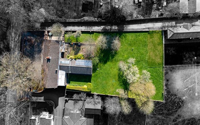 9 Bedroom Detached House For Sale In Dagnall Road, Dunstable, LU6