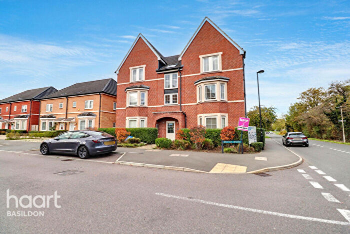 2 Bedroom Apartment For Sale In Britten Avenue, Basildon, SS14