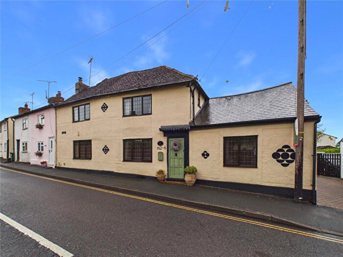 3 Bedroom End Of Terrace House For Sale In Church Street, Braintree, Essex, CM7