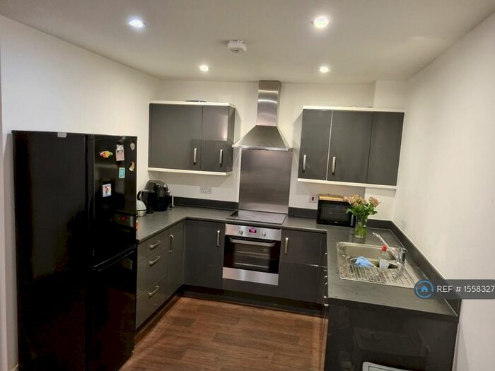 1 Bedroom Flat To Rent In Minter Road, Barking, IG11