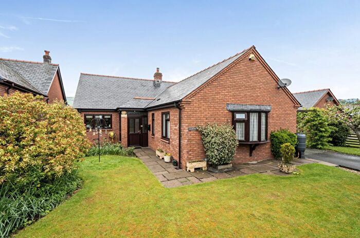 3 Bedroom Bungalow For Sale In Maes Trannon, Trefeglwys, Caersws, Powys, SY17