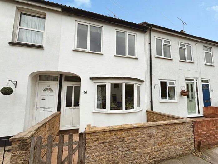 2 Bedroom Terraced House For Sale In Lysons Road, Aldershot, Hampshire, GU11