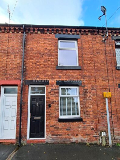 2 Bedroom Terraced House To Rent In West Street, Leek, ST13