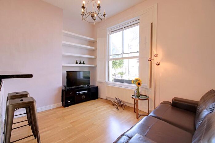 1 Bedroom Apartment To Rent In Elmore Street, Islington, N1