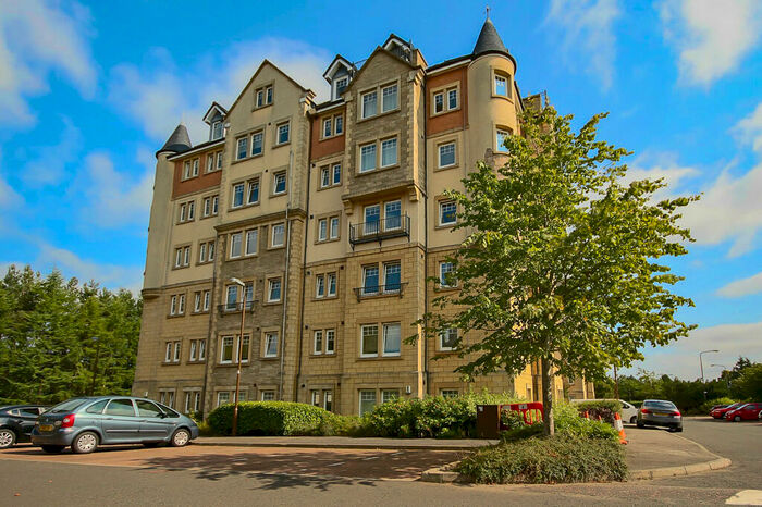 2 Bedroom Apartment To Rent In Eagles View, Deer Park, Livingston, EH54