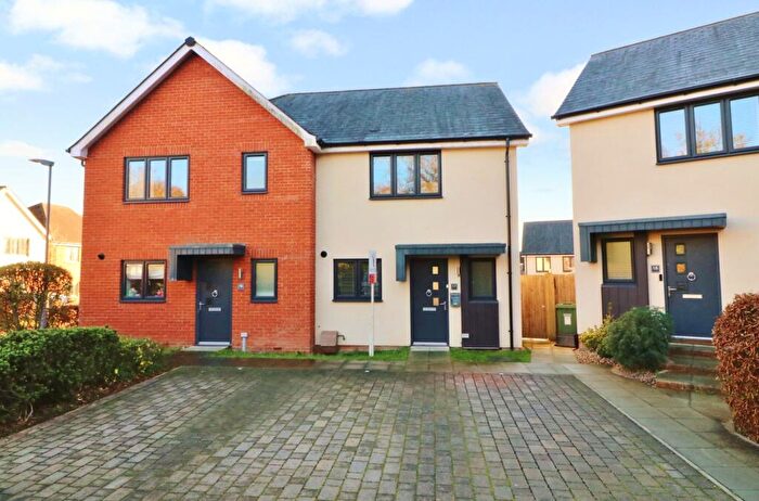 2 Bedroom Semi Detached House For Sale In Dockdell Copse, Bursledon, SO31