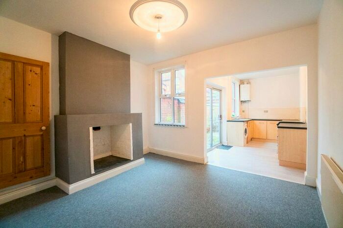 2 Bedroom Terraced House To Rent In Queens Road, Leicester, LE2