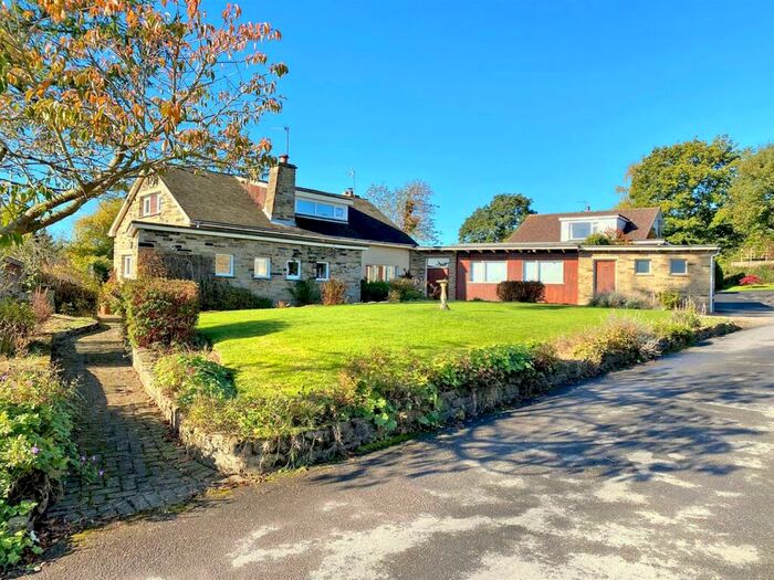 4 Bedroom House For Sale In The Paddocks, Follifoot, Harrogate, HG3