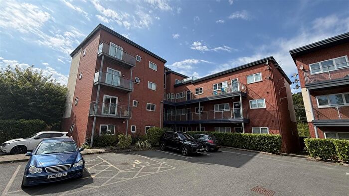 2 Bedroom Flat To Rent In Sutton Road, St Helens, WA9