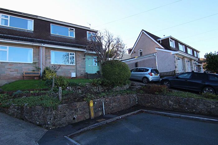 3 Bedroom Semi Detached House For Sale In The Score, Blagdon, Bristol, BS40