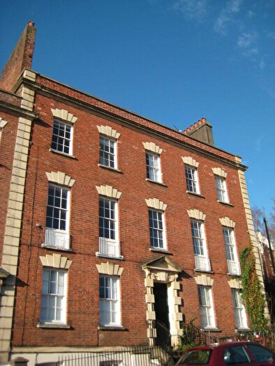 3 Bedroom Flat To Rent In Albermarle Row – Flat, BS8